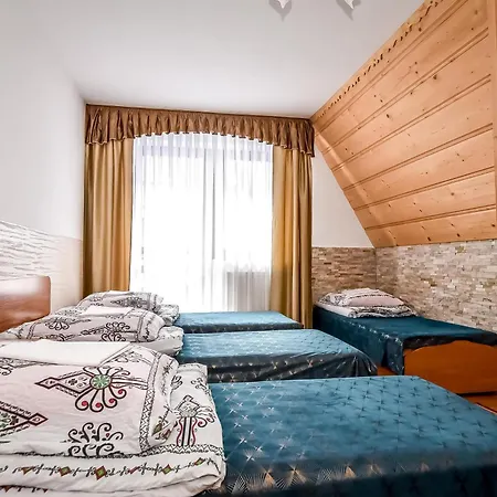 Bed & Breakfast Goscinne Tatarek 3*