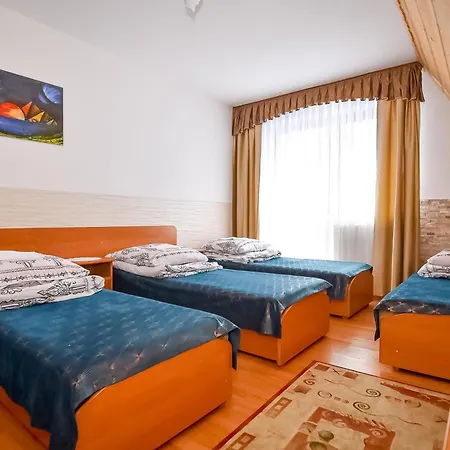 Goscinne Tatarek 3*